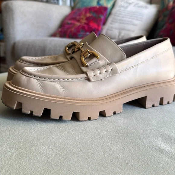 ZARA Beige Leather Gold Buckle Lug Sole Loafers Women - Picture 5 of 10